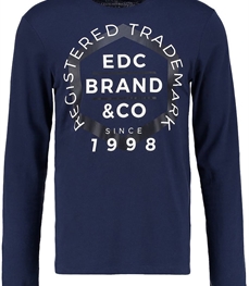 市场上装-T恤-时尚男装T恤