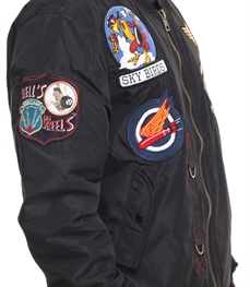 市场上装-夹克-时尚男装夹克