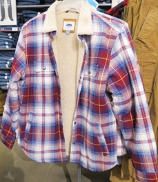 市场上装-衬衫-（实拍）休闲男装衬衫