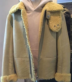 市场上装-皮衣-（实拍）休闲男装皮衣