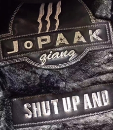 市场上装-皮衣-时尚男装皮衣