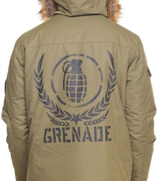 市场上装-中长外套-时尚男装中长外套