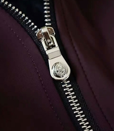 市场上装-皮衣-时尚商务皮衣