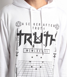 市场上装-T恤-时尚男装T恤