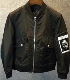 市场上装-夹克-时尚男装夹克