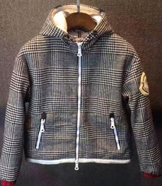 市场上装-夹克-时尚男装夹克