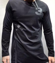 市场上装-T恤-休闲男装T恤