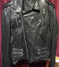 市场上装-皮衣-时尚男装皮衣