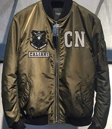 市场上装-夹克-（实拍）时尚男装夹克