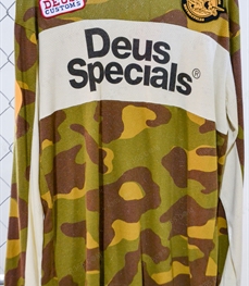 市场上装-T恤-（实拍）休闲男装T恤