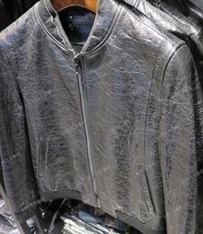 市场上装-皮衣-时尚商务皮衣（实拍）