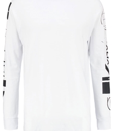 市场上装-T恤-休闲男装T恤