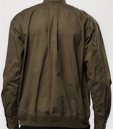 市场上装-衬衫-休闲男装衬衫