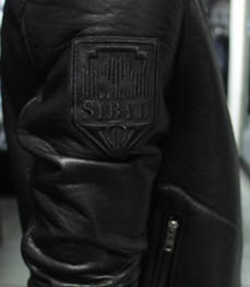 市场上装-皮衣-时尚男装皮衣