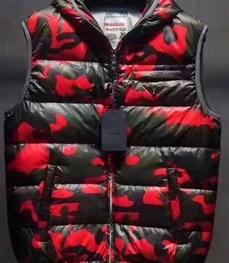 市场上装-马夹-时尚男装马甲