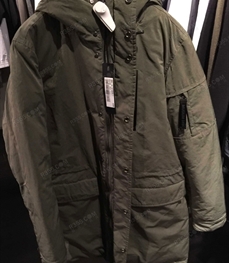 市场上装-中长外套-（实拍）休闲男装中长外套