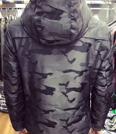 市场上装-棉衣/羽绒服-时尚男装皮衣