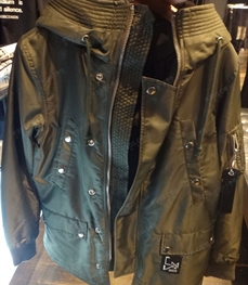 市场上装-中长外套-（实拍）时尚男装中长外套