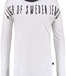 市场上装-T恤-休闲男装T恤