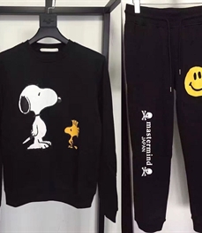 市场上装-套装-休闲男装套装