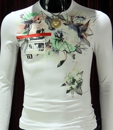 市场上装-T恤-时尚男装T恤