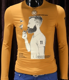 市场上装-T恤-时尚男装T恤