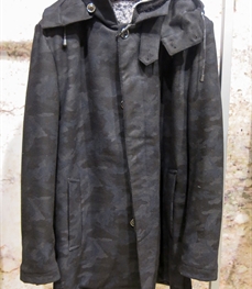 商场品牌-外套-Pitti Uomo男装展_时尚大衣