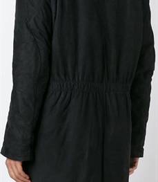 市场上装-中长外套-休闲男装中长外套