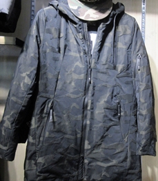 市场上装-中长外套-（实拍）时尚男装中长外套