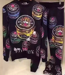 市场上装-套装-休闲男装套装