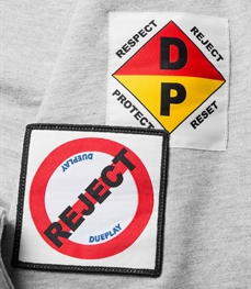 市场上装-T恤-休闲男装T恤