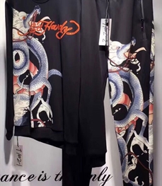 市场上装-套装-休闲男装套装