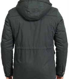 市场上装-夹克-时尚男装夹克