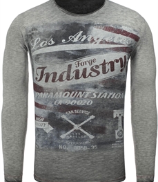 市场上装-T恤-时尚男装T恤