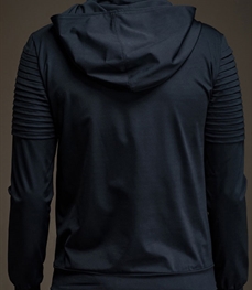 市场上装-T恤-时尚男装T恤