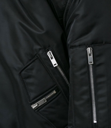 市场上装-夹克-休闲男装夹克