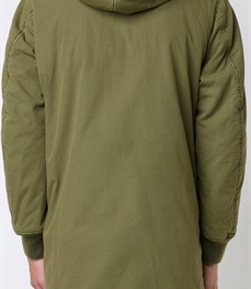 市场上装-棉衣/羽绒服-休闲男装棉服