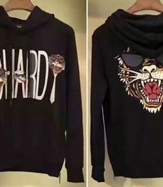 市场上装-套装-休闲男装套装