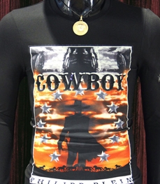 市场上装-T恤-时尚男装T恤