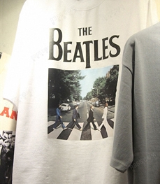 市场上装-T恤-（实拍）时尚男装T恤