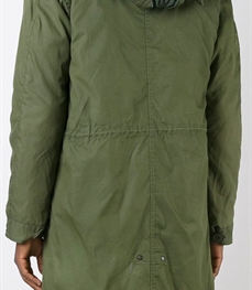 市场上装-中长外套-时尚男装中长外套