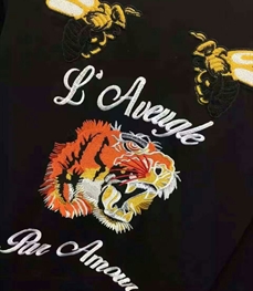 市场上装-套装-休闲男装套装