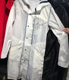 市场上装-中长外套-（实拍）时尚男装中长外套