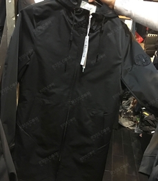 市场上装-中长外套-（实拍）时尚男装中长外套