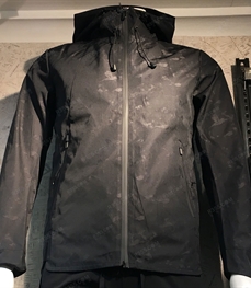 市场上装-夹克-（实拍）时尚男装夹克