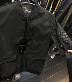 市场上装-夹克-（实拍）时尚男装夹克