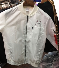 市场上装-夹克-（实拍）时尚男装夹克