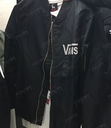 市场上装-夹克-（实拍）时尚男装夹克