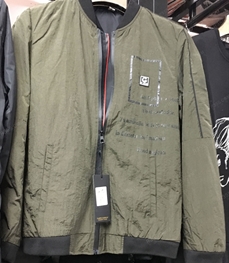 市场上装-夹克-（实拍）时尚男装夹克