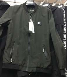 市场上装-夹克-（实拍）时尚男装夹克